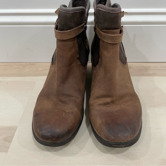 UGG Women's Size 8 Emalie Waterproof Wedge Leather Ankle Booties Brown 1008017 - Picture 3 of 14